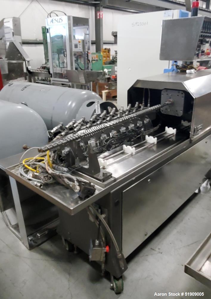 Used- Leistritz Twin Screw Extruder, Model MIC 27/GGC-40D. Throughput rates approximate 10 to 80 lbs/hr. 40:1 L/D. (2) Screw...