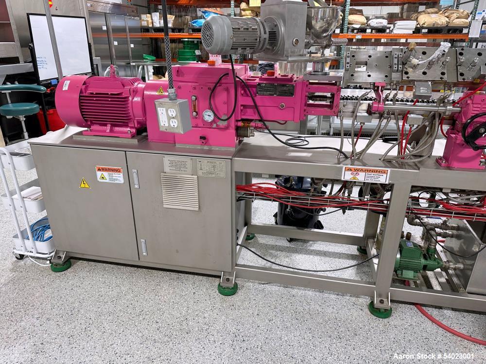 Used Xinda PSHJ-35 Twin Screw Extruder – 35.6mm, 42:1 L/D, 600 RPM, Clam Shell Barrel, 15kW, With Conveyor & Cutter – 2021