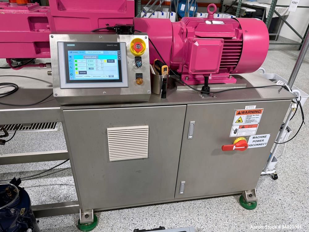 Used Xinda PSHJ-35 Twin Screw Extruder – 35.6mm, 42:1 L/D, 600 RPM, Clam Shell Barrel, 15kW, With Conveyor & Cutter – 2021