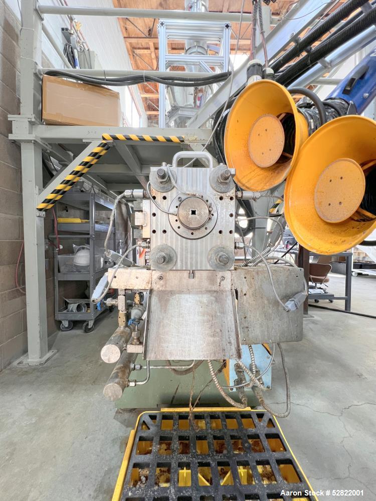 Used- Nanjing Giant Machinery Twin Screw Co-Rotating Extruder