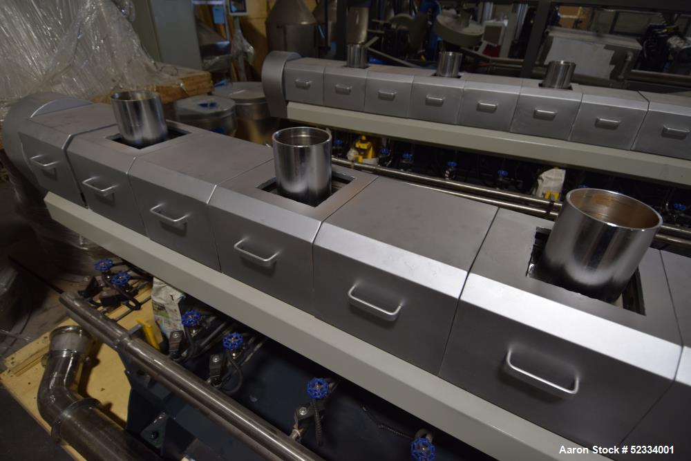 Used Yong Teng 72.5mm Co-Rotating Blocking Parallel Twin Screw Extruder