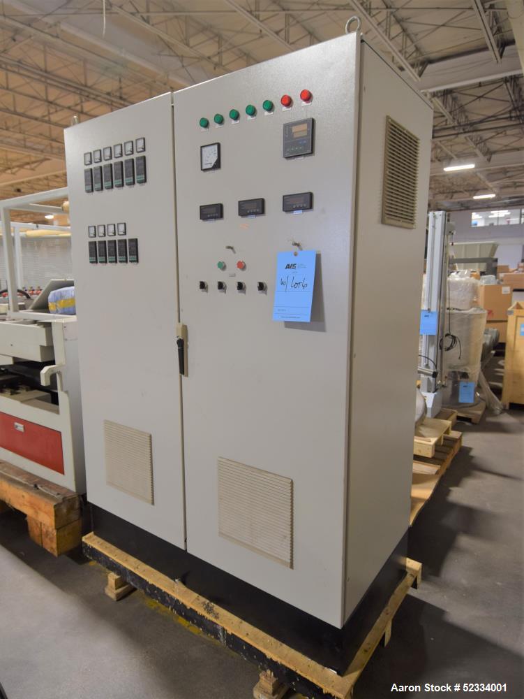 Used Yong Teng 72.5mm Co-Rotating Blocking Parallel Twin Screw Extruder