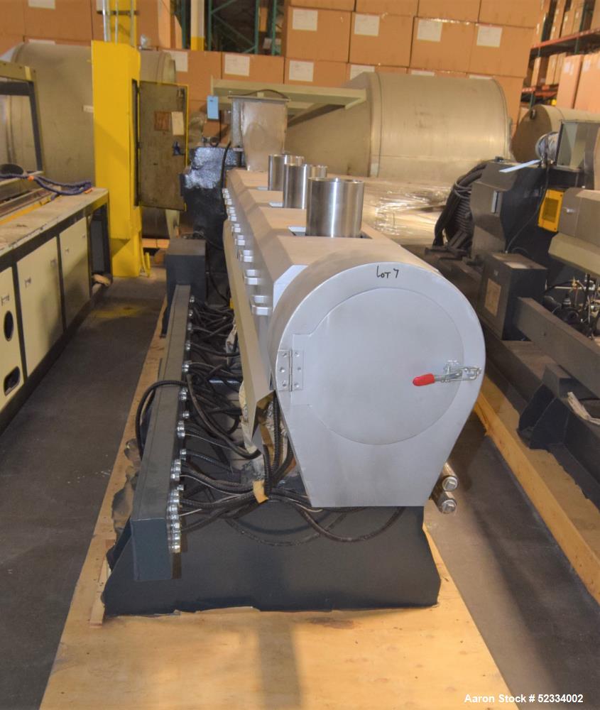 Used Yong Teng 72.5mm Co-Rotating Blocking Parallel Twin Screw Extruder