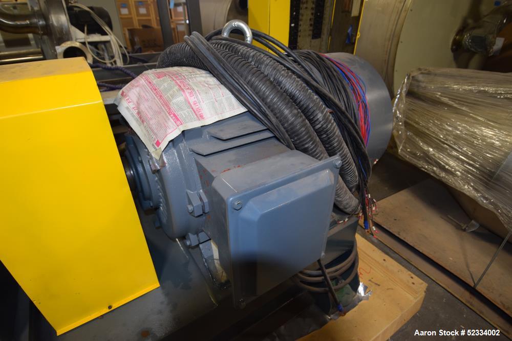 Used Yong Teng 72.5mm Co-Rotating Blocking Parallel Twin Screw Extruder