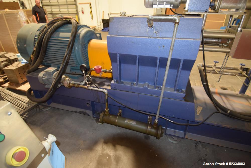 Used Xintian Machinery Parallel Twin Screw Extruder