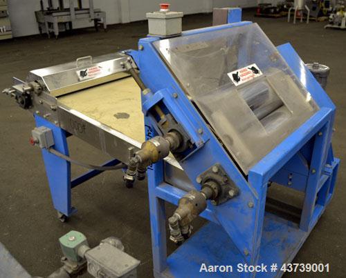 Used Coperion Werner Pfleiderer 25mm Twin Screw Extruder, Type ZSK-25. Manufactured New 2002. Approximate 40 to 1 L/D ratio. Co-Rotating intermeshing side by side screw design. 12 total Barrel sectio...