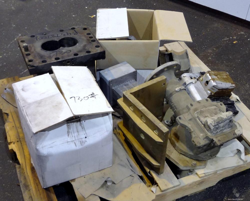 Used Werner & Pfleiderer 92mm Twin Screw Extruder, Type ZSK-92F-385E. Approximate 30 to 1 L/D ratio. Co-rotating intermeshing side by side screw design. 7 Barrel sections, (1) feed section with hoppe...