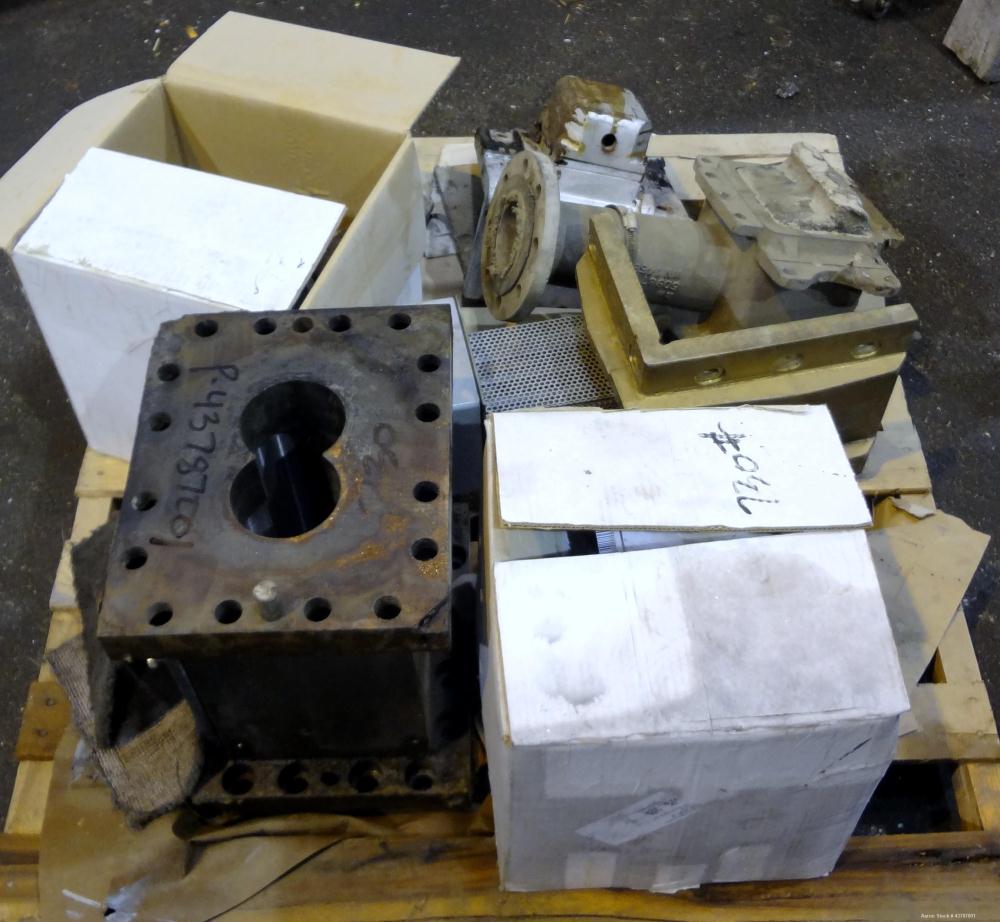 Used Werner & Pfleiderer 92mm Twin Screw Extruder, Type ZSK-92F-385E. Approximate 30 to 1 L/D ratio. Co-rotating intermeshing side by side screw design. 7 Barrel sections, (1) feed section with hoppe...