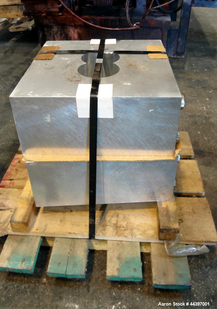 Used Werner & Pfleiderer 92mm Twin Screw Extruder, Type ZSK-92. Approximately 60 to 1 L/D ratio.  Co-rotating intermeshing side by side screw design.  14 Barrel sections, (1) feed section with a twin...