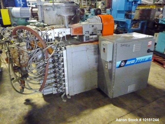 Used 30mm Werner & Pfleiderer Model ZSK30 Co-Rotating Twin Screw Extruder. Extruder is driven through piv gearbox Model c2n90010, rated at 90kw with 496 rpm output speed. Has electrically heated wate...