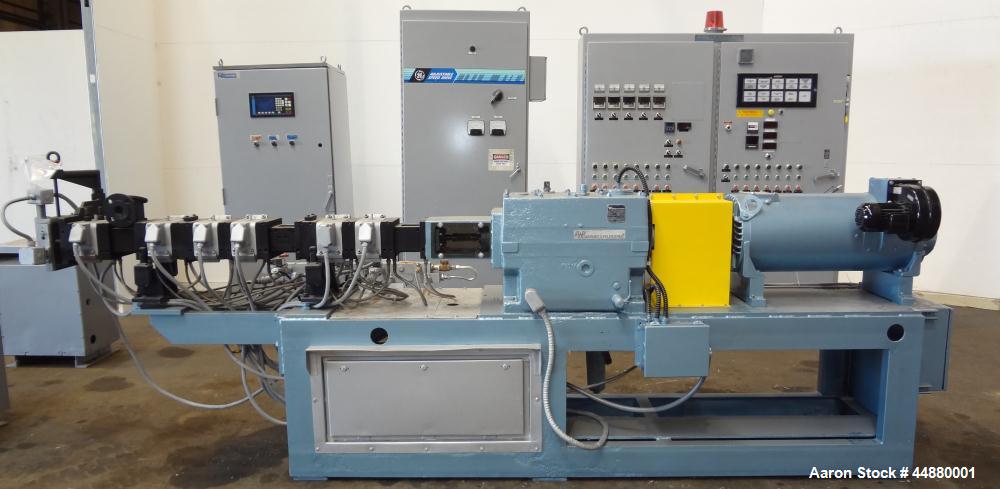 Used Werner & Pfleiderer 40mm Twin Screw Extruder, Type ZSK40F-32.5E. Approximate 40 to 1 L/D ratio. Co-Rotating intermeshing side by side screw design. 10 Barrel sections, with (1) feed section, (1)...