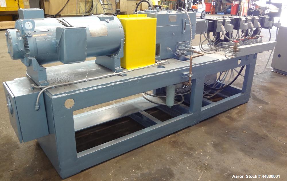 Used Werner & Pfleiderer 40mm Twin Screw Extruder, Type ZSK40F-32.5E. Approximate 40 to 1 L/D ratio. Co-Rotating intermeshing side by side screw design. 10 Barrel sections, with (1) feed section, (1)...