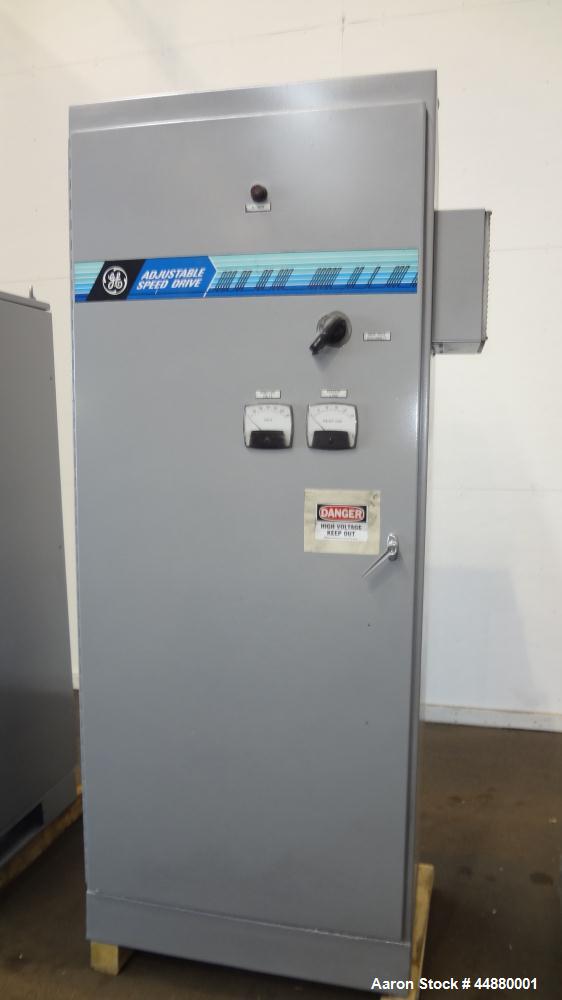Used Werner & Pfleiderer 40mm Twin Screw Extruder, Type ZSK40F-32.5E. Approximate 40 to 1 L/D ratio. Co-Rotating intermeshing side by side screw design. 10 Barrel sections, with (1) feed section, (1)...