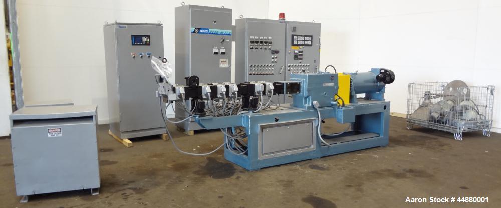 Used Werner & Pfleiderer 40mm Twin Screw Extruder, Type ZSK40F-32.5E. Approximate 40 to 1 L/D ratio. Co-Rotating intermeshing side by side screw design. 10 Barrel sections, with (1) feed section, (1)...