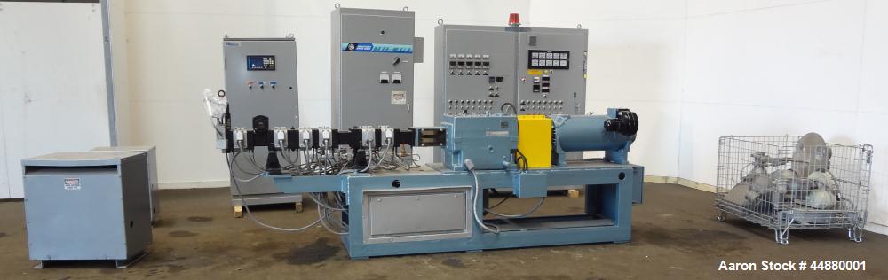 Used Werner & Pfleiderer 40mm Twin Screw Extruder, Type ZSK40F-32.5E. Approximate 40 to 1 L/D ratio. Co-Rotating intermeshing side by side screw design. 10 Barrel sections, with (1) feed section, (1)...