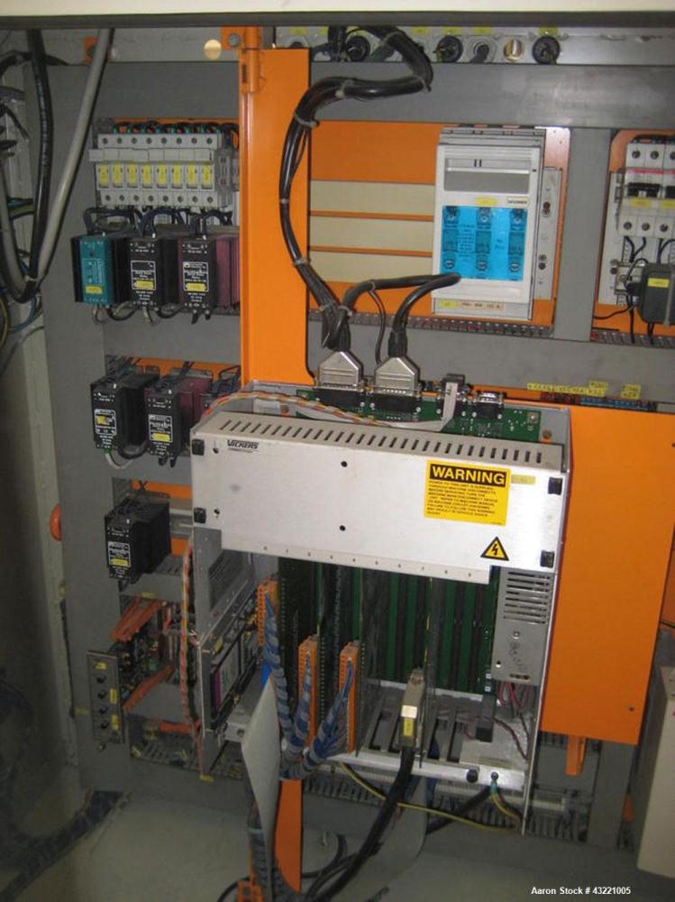 Used Cincinnati Titan 45 Conical Twin Screw Extruder for WPC profiles and PVC pipe. Screw diameter 1.77"/3.81" (45/97 mm). Maximum output 374 lbs (170 kilos/h). Motor 21 hp (16 kW). (4) Control zones...