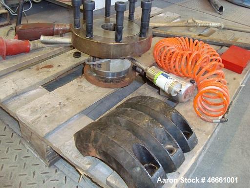 Used Cincinnati, Model Titan 58. Outputs up to 150 kg/h for PVC profile Outputs up to 270 kg/h for PVC pipe Ideal for PVC pipe and profiles SecuRe relay control as standard for easy operation Analog ...