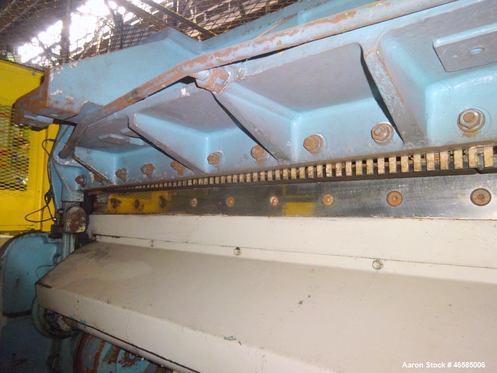 Used 72" Wide In-Line Shear. Driven by a approximate 5hp motor(no tag). Includes controls. Mounted on carbon steel frame.