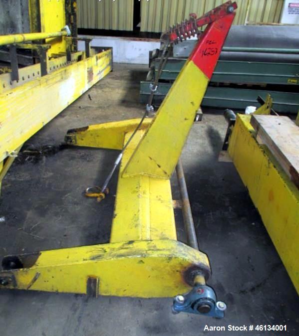Used Big Brown Machine Bale Cutter, Model 40HP-72/50/96