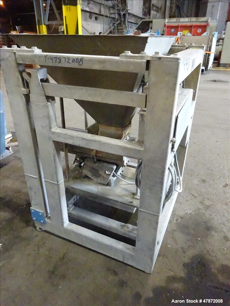 Used- Brabender Loss-In-Weight (3) Component Feeding System. Consisting of (1) Brabender Screw feeder, model DDW-H33 (Missin...