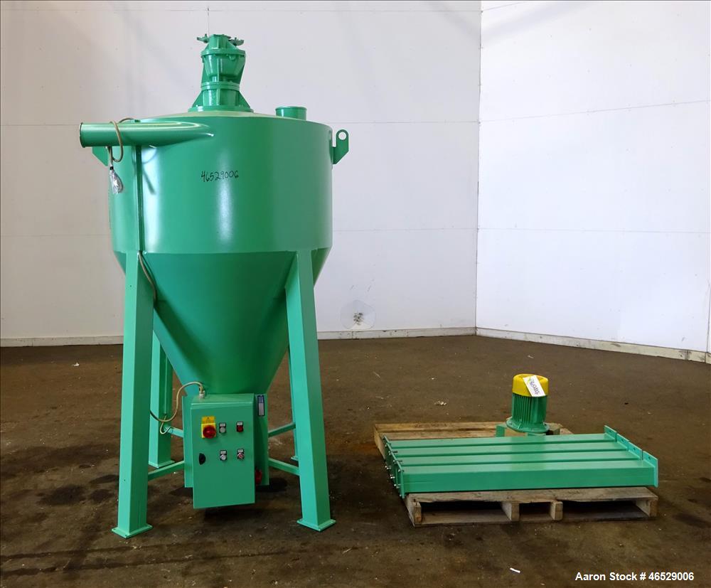 Used Caccia Vertical Screw Mixing Hopper, Model CXA1001A, 1000 Liter Capacity