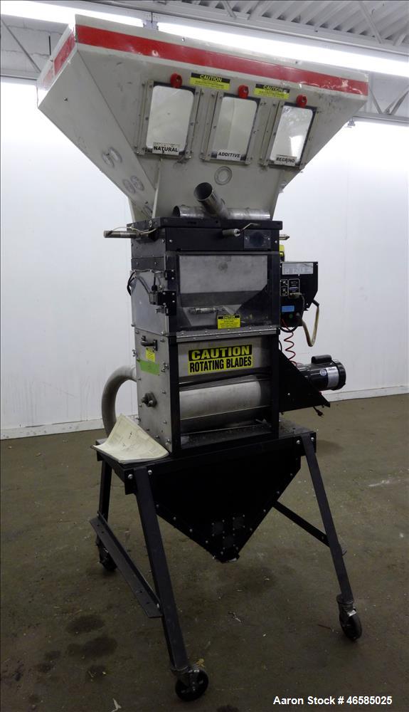 Used Maguire Weigh Scale Blender, Model WSB 940 Gravimetric Blender. Maximum throughput 2,645 lbs per hour to 3,200 lbs per hour. Includes hopper with 4 material compartments, Air operated slide gate...