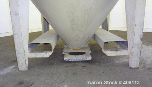 Used NBE Vertical Auger Mixer, Batch Capacity 350 Pounds, Approximate 10 Cubic Feet Capacity, Carbon Steel. 48" Diameter x 26" straight side x 36" coned bottom. (1) Internal screw driven by a 3/4hp, ...