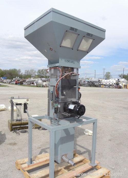 Used Thoresen McCosh Gravimetric Blender, Carbon Steel. (4) Color bins. Includes a Gravimetric contol panel and a blender, driven by a 1/2 hp, 1/60/115/230 volt, 1725 rpm gear motor, ratio 66 to 1. M...