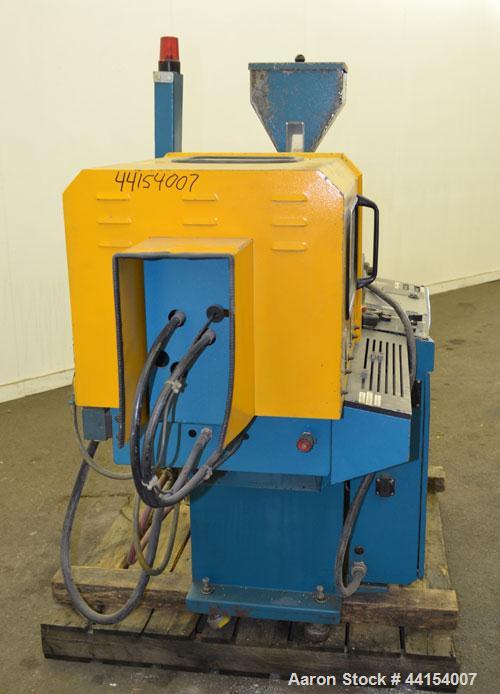 Used Boy Machines 22 S Dipronic Horizontal Injection Molder, 22 Tons, Model 220-52. Approximate 1.12 oz. shot size. Maximum platen daylight 15.75", maximum opening stoke (adjustable) 7.87", minimum m...