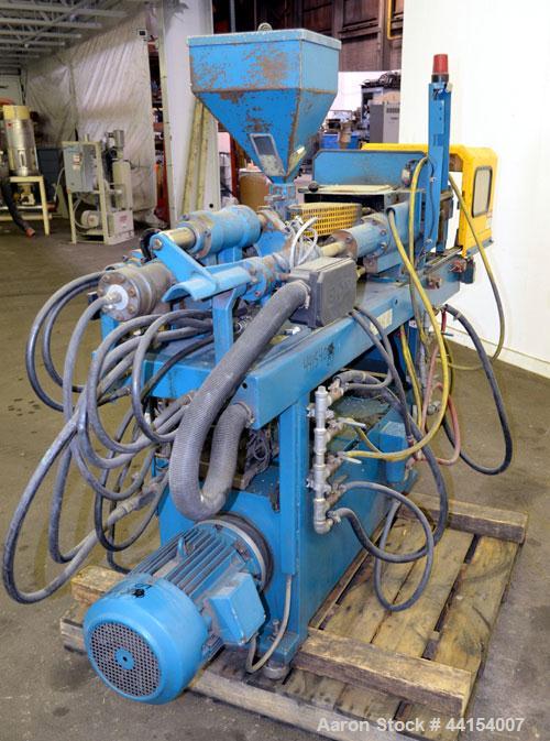 Used Boy Machines 22 S Dipronic Horizontal Injection Molder, 22 Tons, Model 220-52. Approximate 1.12 oz. shot size. Maximum platen daylight 15.75", maximum opening stoke (adjustable) 7.87", minimum m...