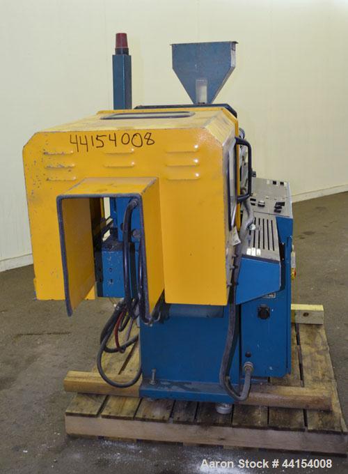 Used Boy Machines 22 S Dipronic Horizontal Injection Molder