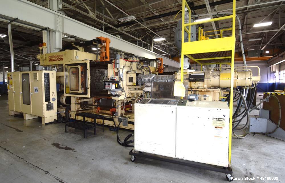 Used Cincinnati Milacron Horizontal Injection Molder, 375 Ton, Model H375-32 E/P-E/D. Clamp force approximate 375 tons, approximate maximum daylight 39.50", approximate platen size 47” x 47”, approxi...