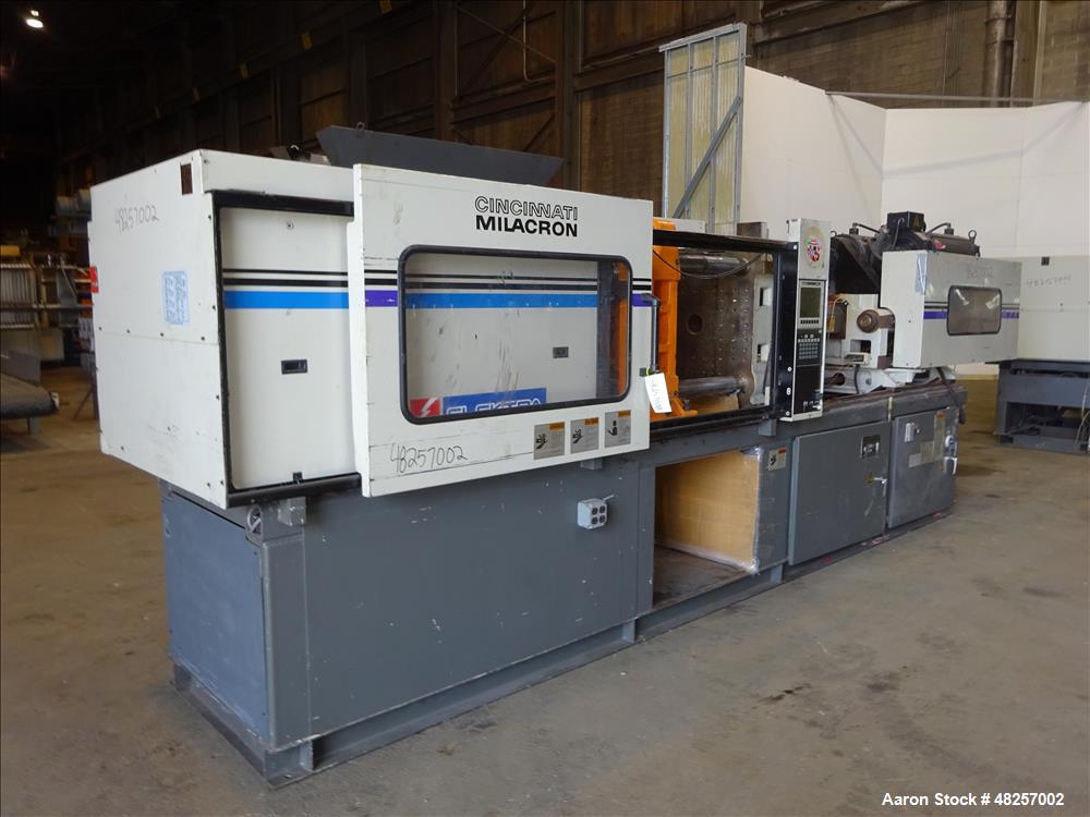 Used Cincinnati Milacron Injection Mold Machine