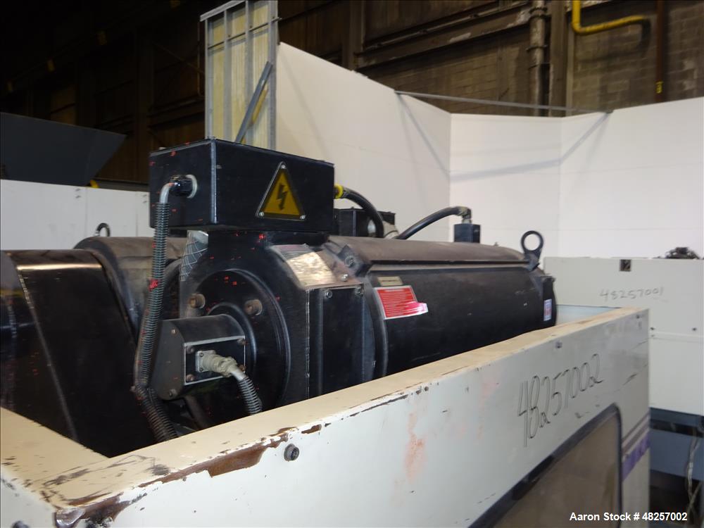 Used Cincinnati Milacron Injection Mold Machine