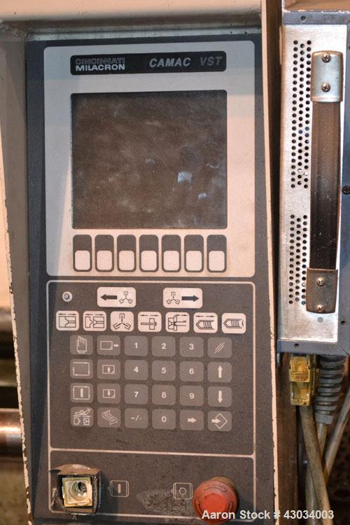 Used Cincinnati Milacron Vista V Series Toggle Injection Mold Machine, 55 Ton, Model VST-55-4.447. Clamp force 55 ton, clamp stroke 11.02", maximum daylight 24.8". Mold height maximum/minimum 13.78"/...