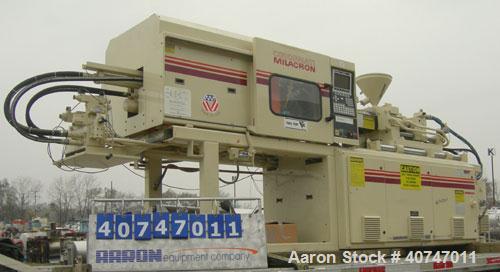 Used Cincinnati Milacron Vista Toggle Horizontal Injection Molder, 85 Ton, Model VST85-5CE. Clamp force 85 ton, clamp stroke 11", maximum daylight 24". Mold height maximum/minimum 13"/4.9". Platen si...