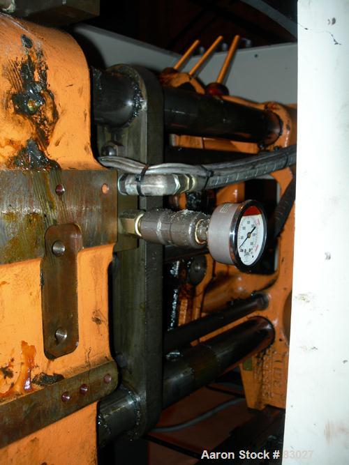 Used Cincinnati 110 Ton Toggle Injection Molding Machine, Model VT110-10. Platen size 24.8" x 22.8". Distance between 2.8" diameter tie bars 14.2" left to right x 16.1" top to bottom. Max daylight 27...