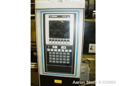 USED: Cincinnati Milacron 220 ton, model VT220-20, injection moldingmachine, 20 oz. Manufactured 1998. Tie bar spacing 21.2" x 19.2".Platen size 30.9" x 33.1". May daylight 38.7". Ejector stroke 3.9"...