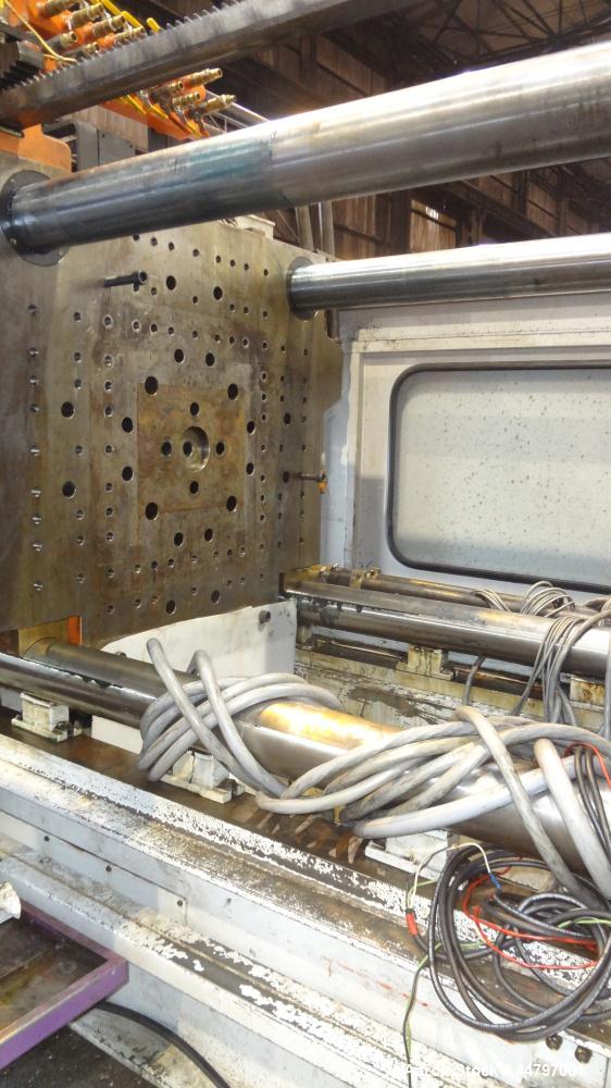 Used Husky Horizontal Injection Mold Machine, 300 Tons, Model SX300 RS60/50. Platen Size: 40.79" x 40.79". Distance Between 4.5" Tie Bars: 28.35" x 28.35". Clamp Stroke: 25.59". Shut Height Minimum/M...