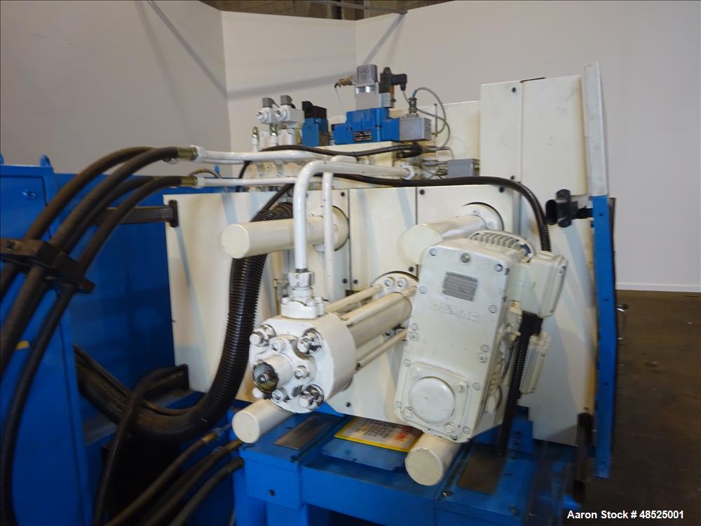 Used Nestal Horizontal Injection Mold Machine, Model HP1000/445