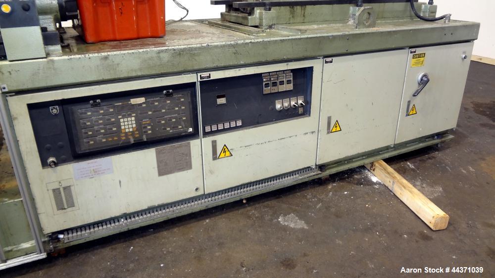 Used Nissei Hydraulic Injection Mold Machine, Approximate 286 Ton, Model FS260S71ASE. Hydraulic Clamp, Shot Size 29.8 Oz., Screw Size 71mm ("C"), Tie Bar Spacing 24" x 24", Platen Size 35-1/2" x 35-1...