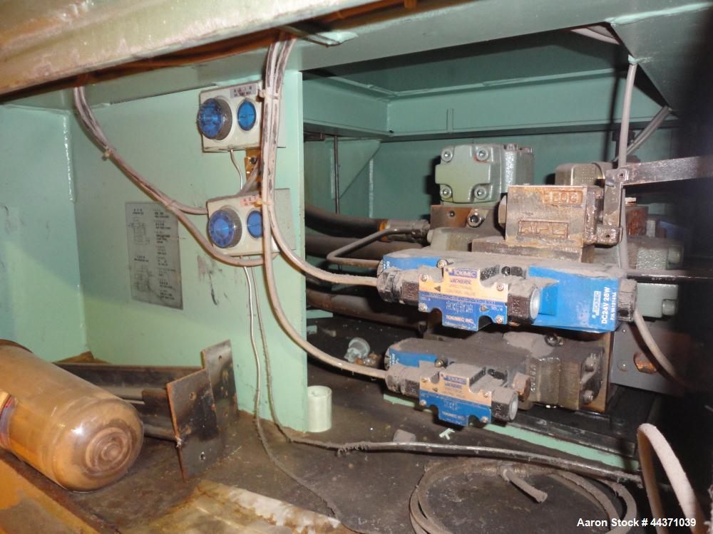 Used Nissei Hydraulic Injection Mold Machine, Approximate 286 Ton, Model FS260S71ASE. Hydraulic Clamp, Shot Size 29.8 Oz., Screw Size 71mm ("C"), Tie Bar Spacing 24" x 24", Platen Size 35-1/2" x 35-1...