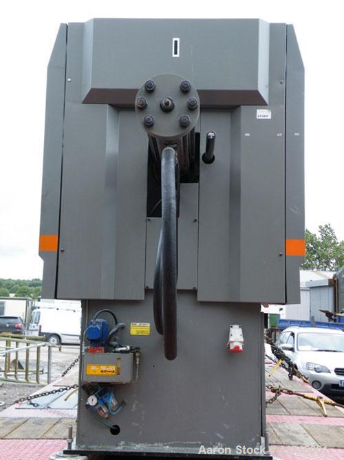 Used Sandretto Injection Molding Machine, Series Sette 350 T Series 7. Pressure on clamp 15 tons. Complete with a control panel.