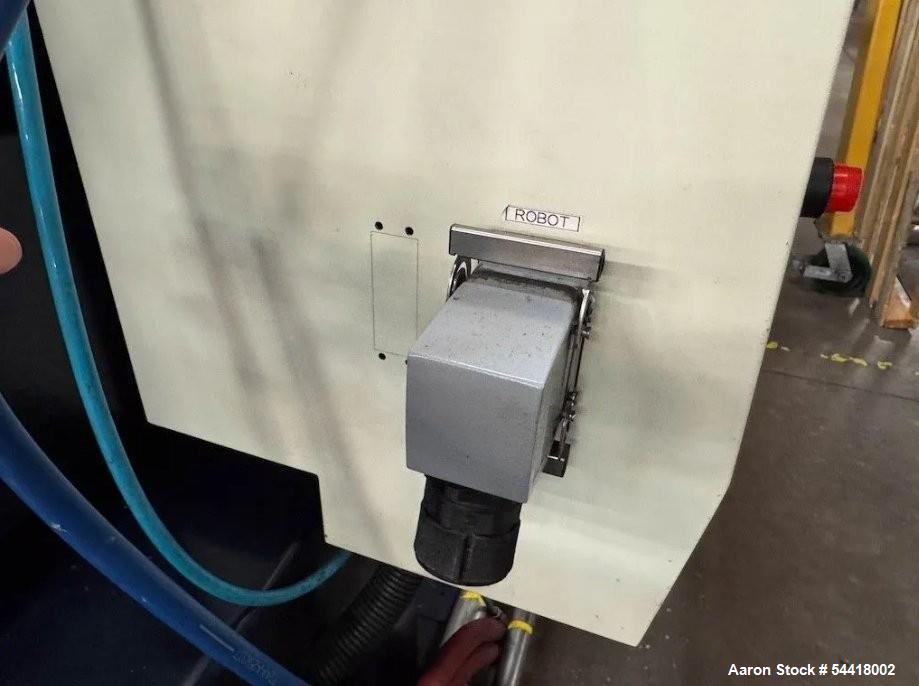 Used Woojin TH500S 496 Ton Injection Molding Machine (2017) with Keba Controls & Core Pull for Heavy-Duty Production