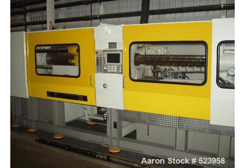 USED: Toshiba 390 ton, model ISGS390V10-27B, injection molding machine, 63 oz. Manufactured 2002. Tie bar spacing 28.7" x 28...