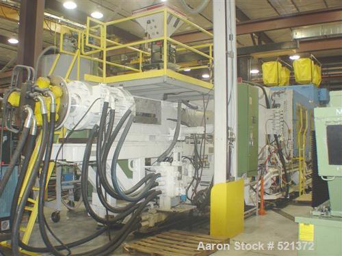 USED: Van Dorn injection molding machine, model 1650-260. 1650 ton,260 oz shot capacity. Unit platen size is 65" x 65". Pathfinder 5000controls. Options include core pull, moving platen supports, inc...