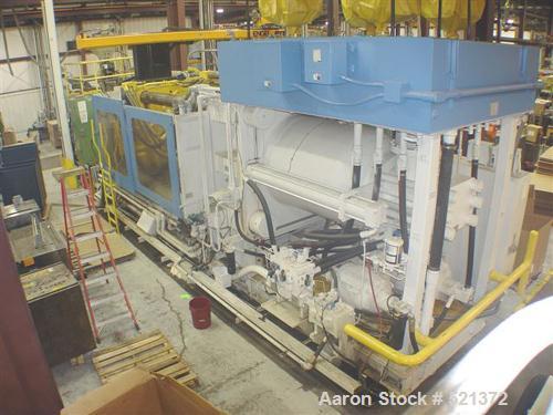 USED: Van Dorn injection molding machine, model 1650-260. 1650 ton,260 oz shot capacity. Unit platen size is 65" x 65". Pathfinder 5000controls. Options include core pull, moving platen supports, inc...