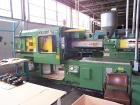 USED: 250 ton Van Dorn 35 oz shot injection molding machine. 22