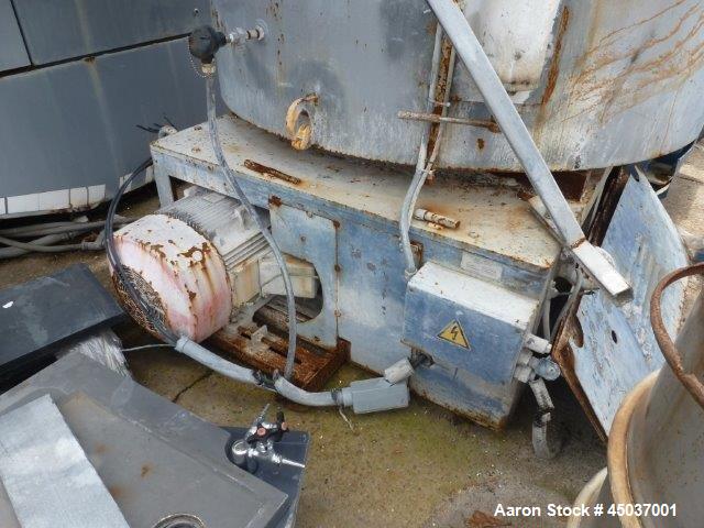Used Henschel Vertical Cooler, 2200 Liter, Model KM2200B