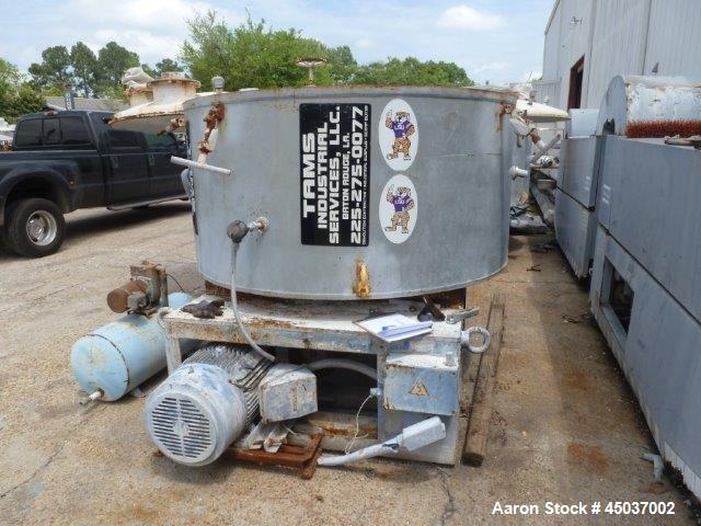 Used- Henschel Vertical Cooler, 2200 Liter, Model KM2200B